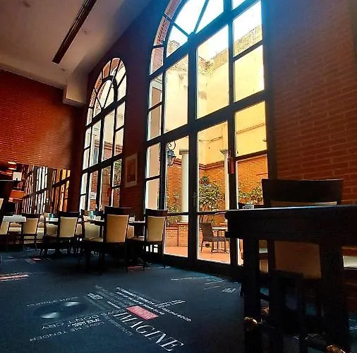 Отель Plaza Hotel Capitole Toulouse - Anciennement Crowne Plaza 4*